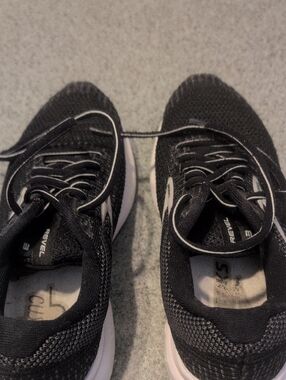 Brooks Revel 3, Size 7